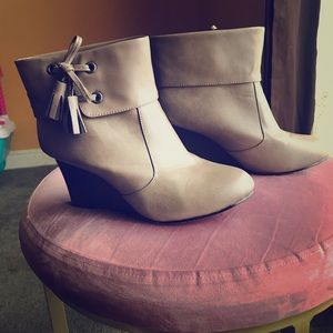 Tan faux leather ankle booties